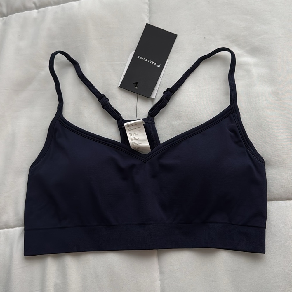 NWT Fabletics Navy Sleek Seemless Low-Impact Sports Bra